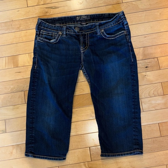 Silver Jeans Tuesday Crop Pants - Picture 1 of 10